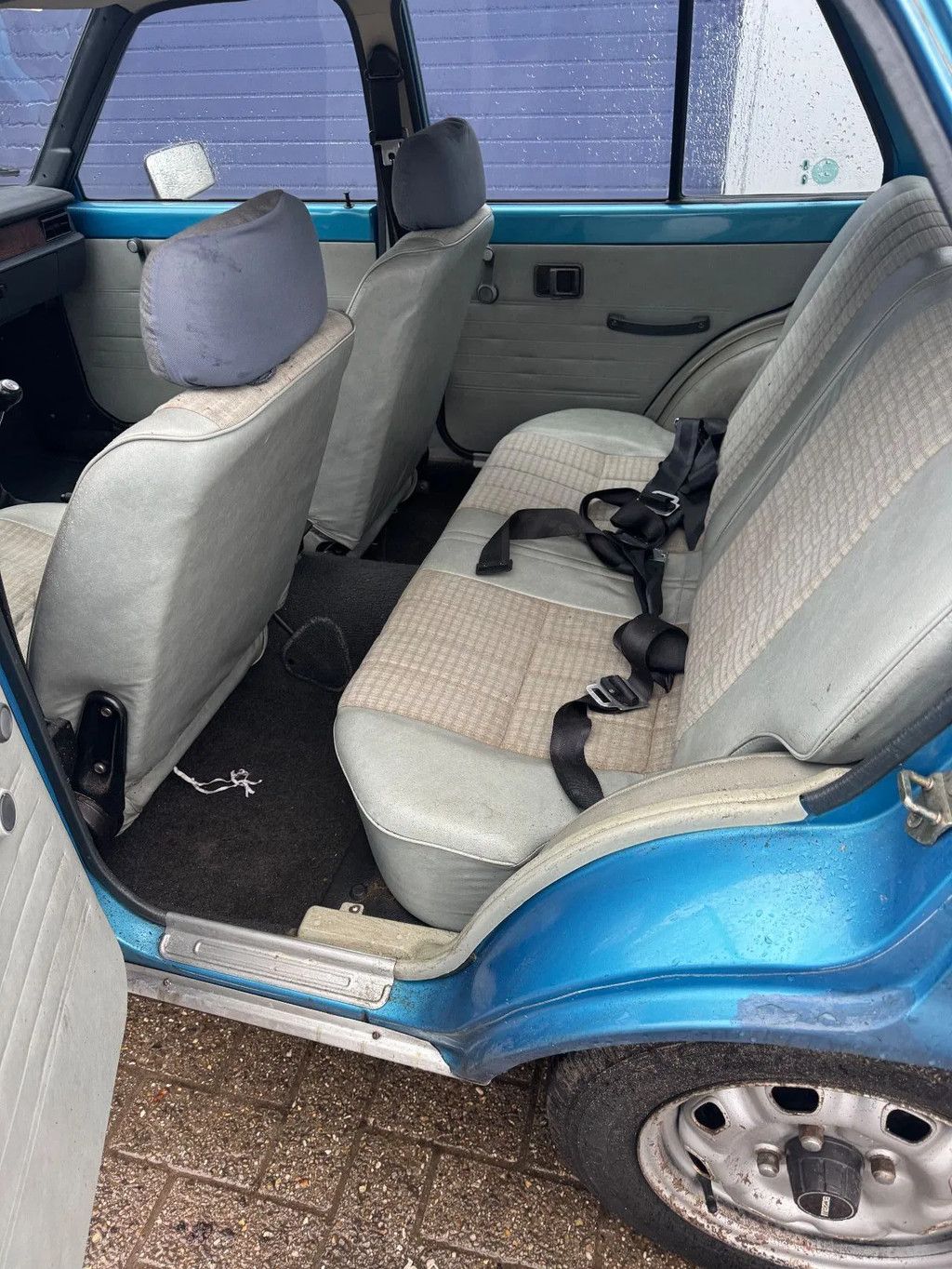 Mazda 323 **OLDIE-VERRY GOOD SHAPE**