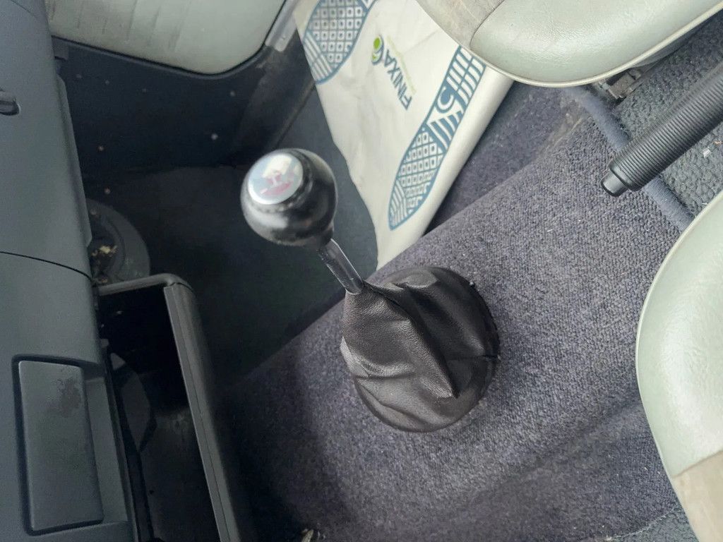 Mazda 323 **OLDIE-VERRY GOOD SHAPE**