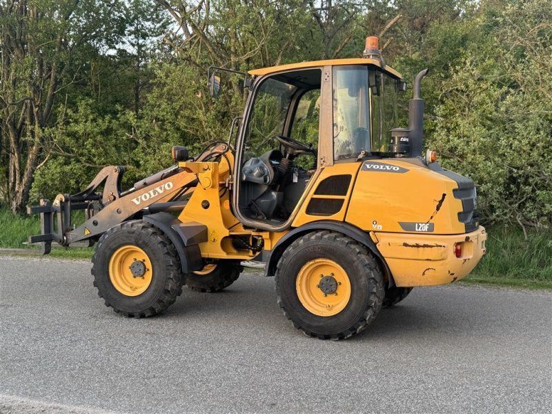 Volvo L20F