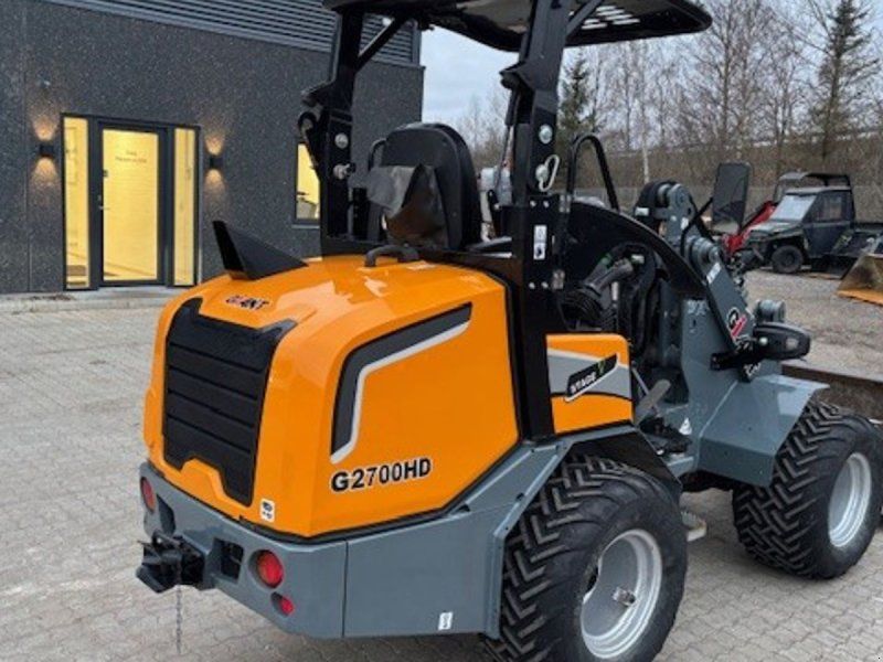 Giant G2700 hd
