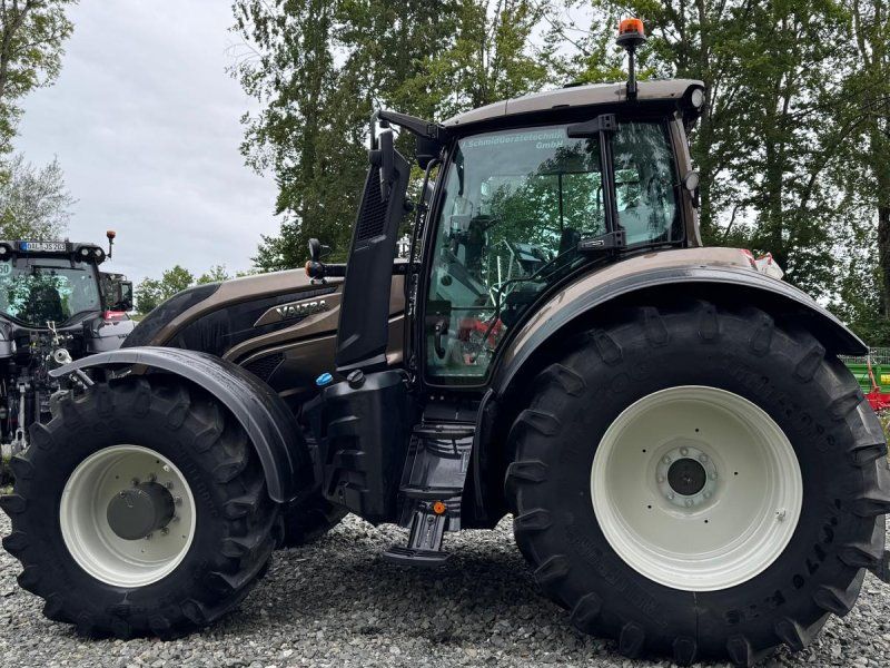 Valtra T215 D