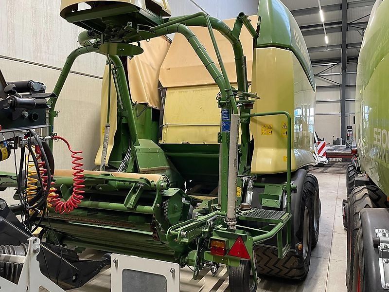 Krone Comprima CF 155XC X-Treme mit neuem Rollboden, nur 19.500 Ballen