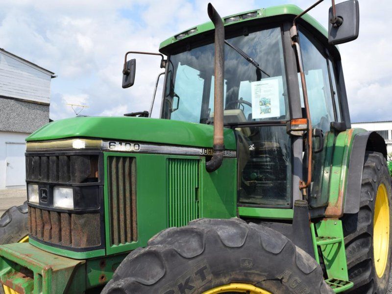 John Deere 6100