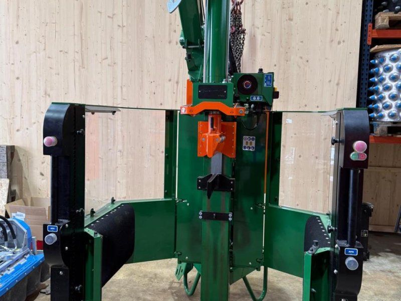 Posch Ferdinand Hydro-Combi 22t mit E-Antrieb