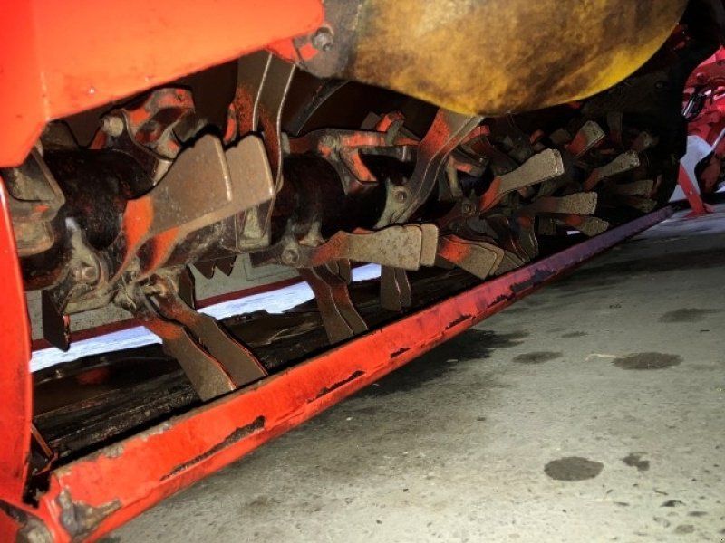 Kuhn FC9330D RA skårlægger