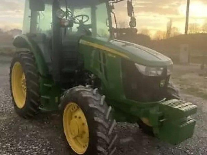 John Deere 5100r