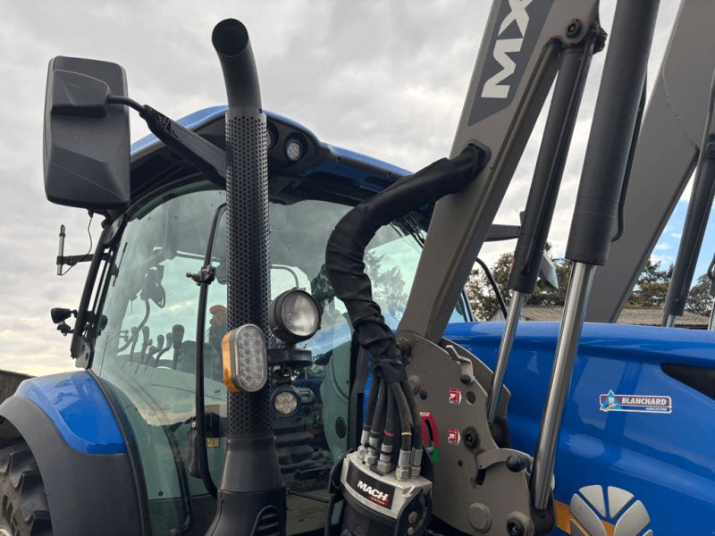 New Holland T6.145 ELECTRO COMMAND