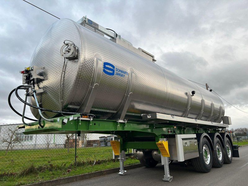Schwarte Jansky Güllezubringer 30m³ Agrarliner