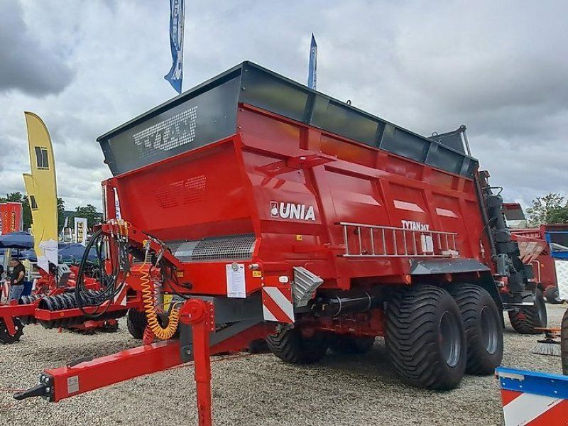 Unia Tytan 24 Miststreuer 26,5 cbm Breitstreuwerk