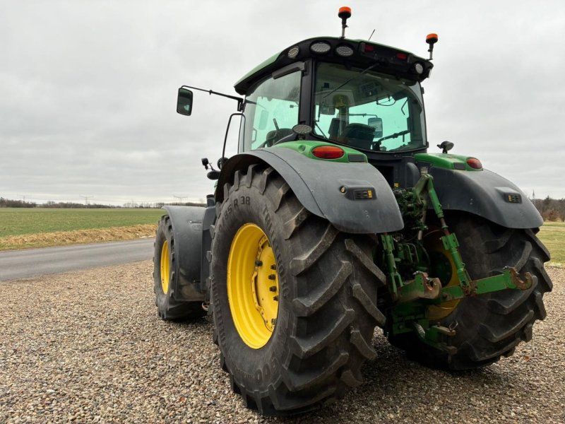 John Deere 6210R