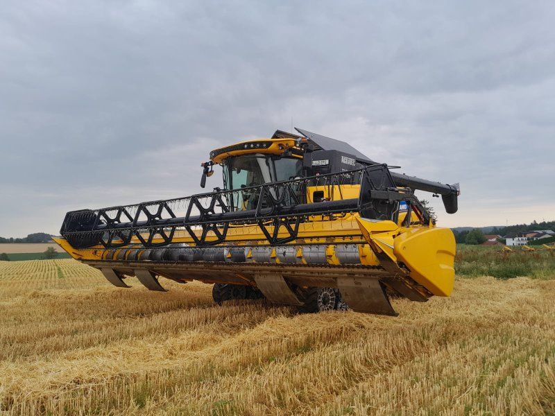 New Holland CR 8.90 Raupe