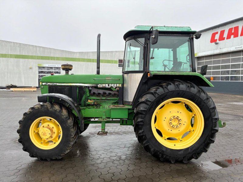 John Deere 3050