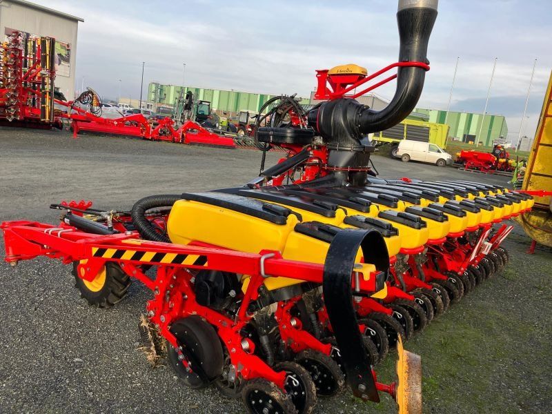 Väderstad TEMPO TPV 12 WSX + FH 2200