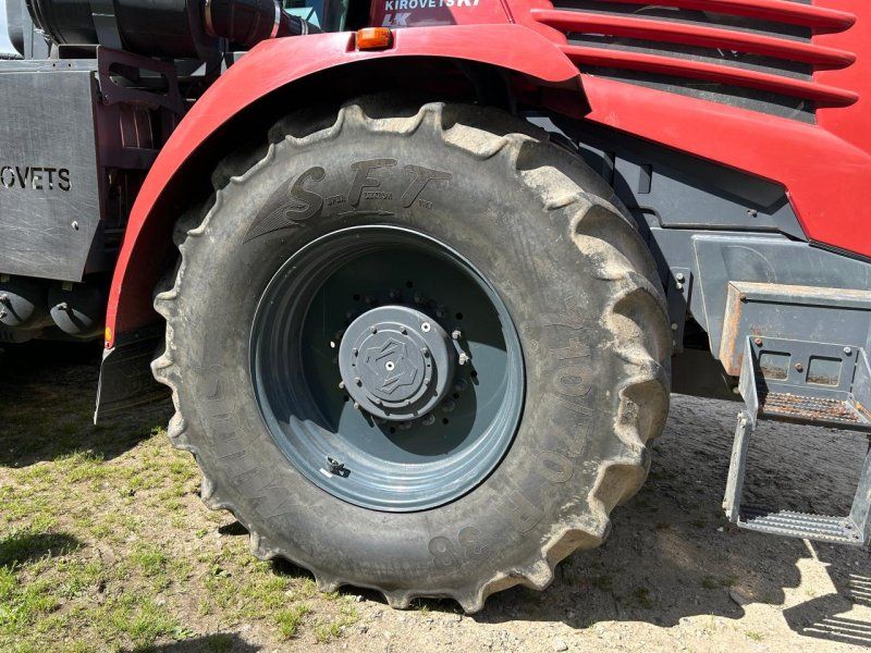 Kirovets K743 mit Mercedes Motor OM470LA