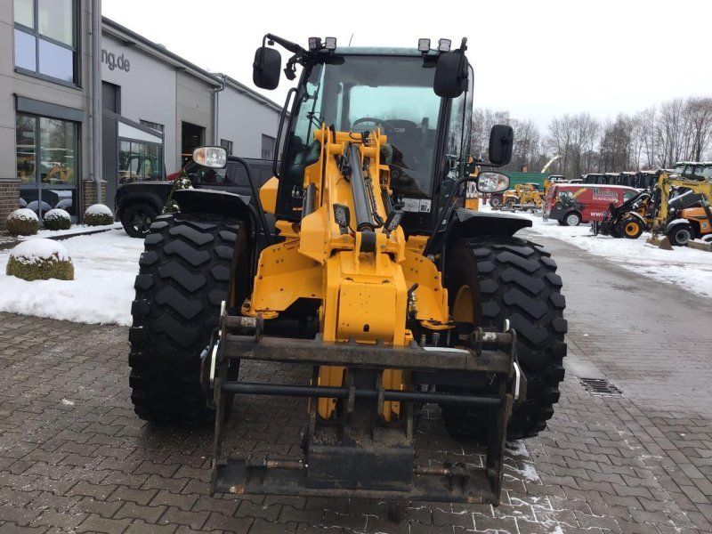 JCB TM320