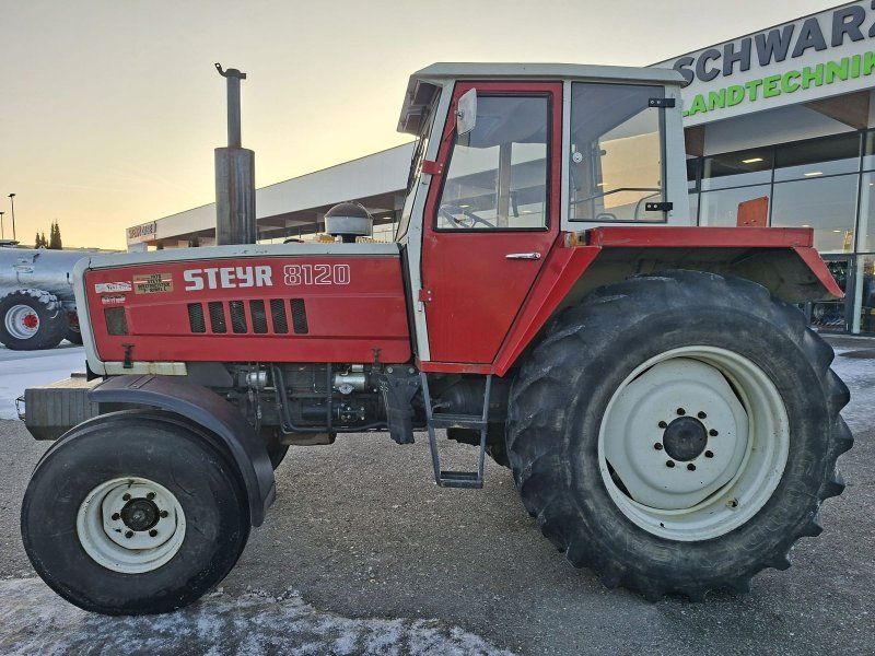 Steyr 8120