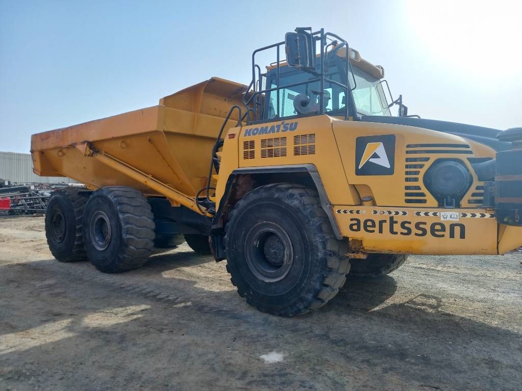 Komatsu HM400-3R (4 pcs available in Abu Dhabi)