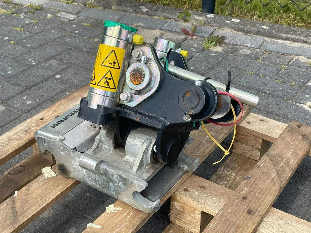 STEELWRIST TMX S30 -180HA | TILT QUICKCOUPLER | TILTING COUPLER | NEW