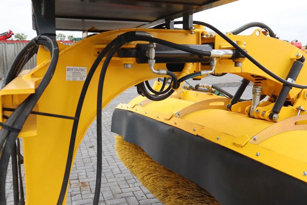 Stark RSW 3000 S | SWEEPER | BRUSH | KEHRMASCHINE | WATER SPRAY