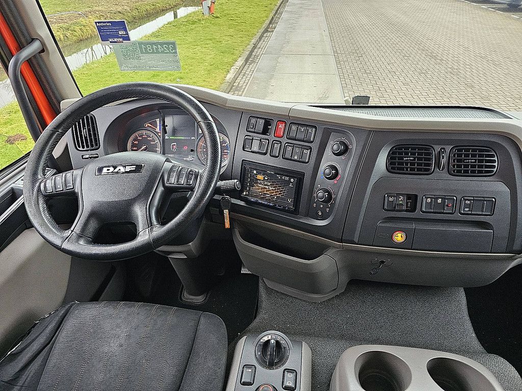 DAF LF 260 11.9t/16t 2t lift