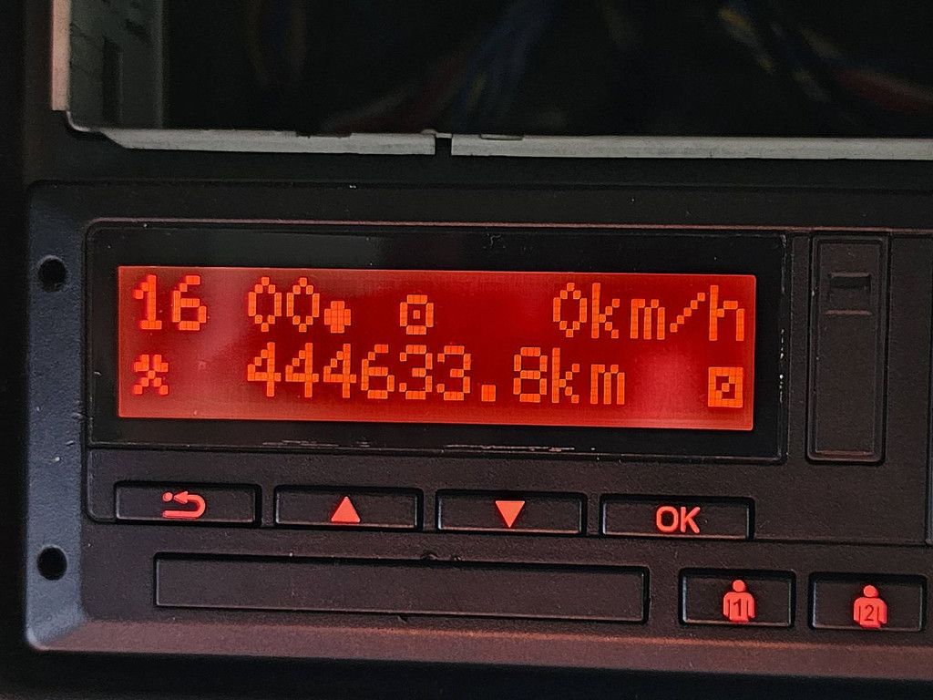 DAF LF 260 11.9t/16t 2t lift