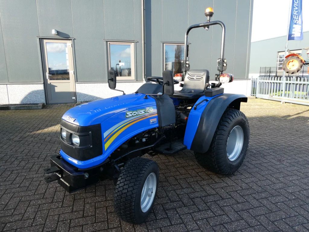 Solis 20 4w / 00141 Draaiuren / Gazonbanden