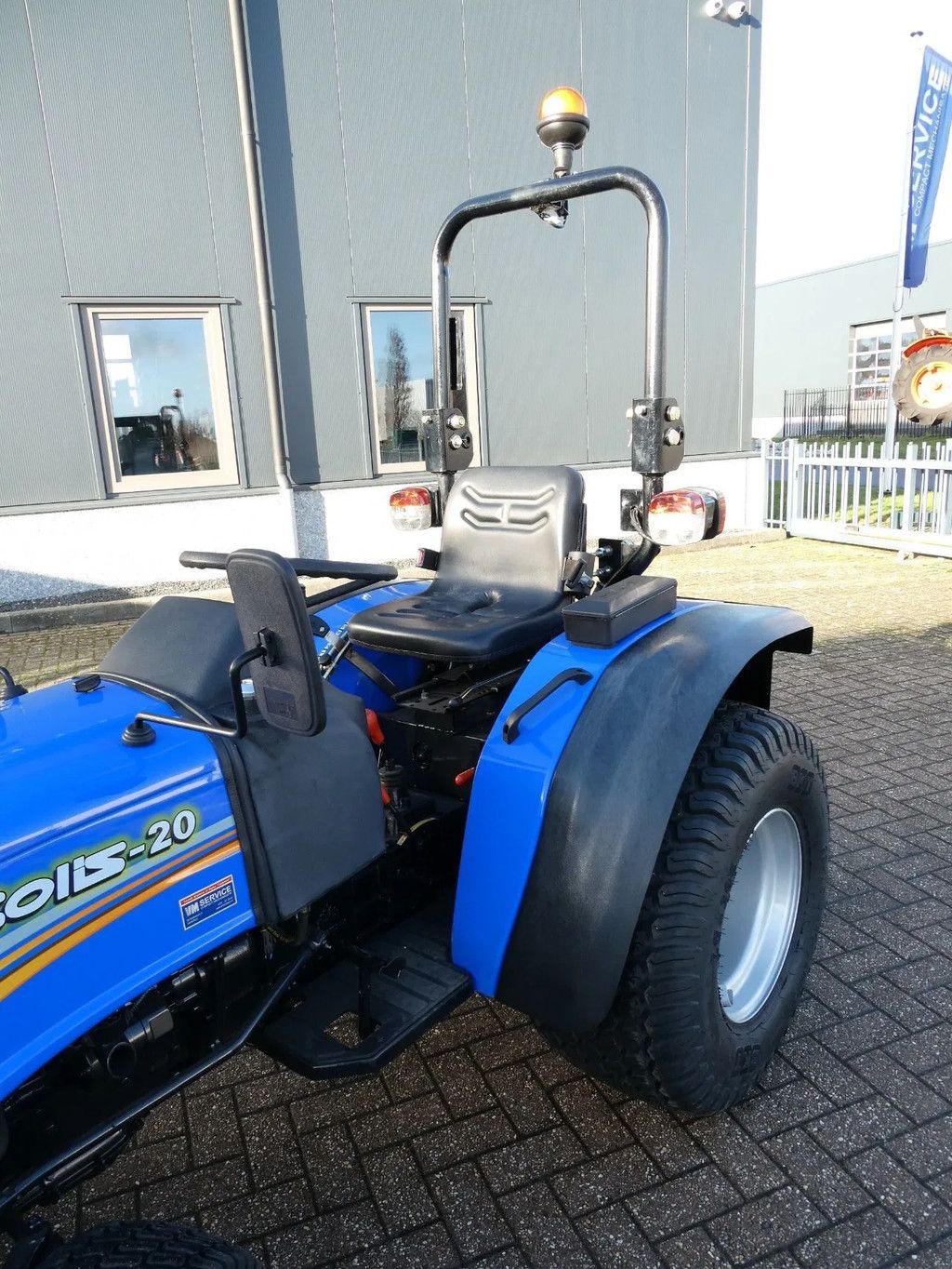 Solis 20 4w / 00141 Draaiuren / Gazonbanden