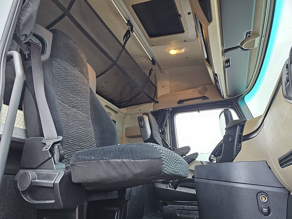 MERCEDES-BENZ ACTROS 1845 LS