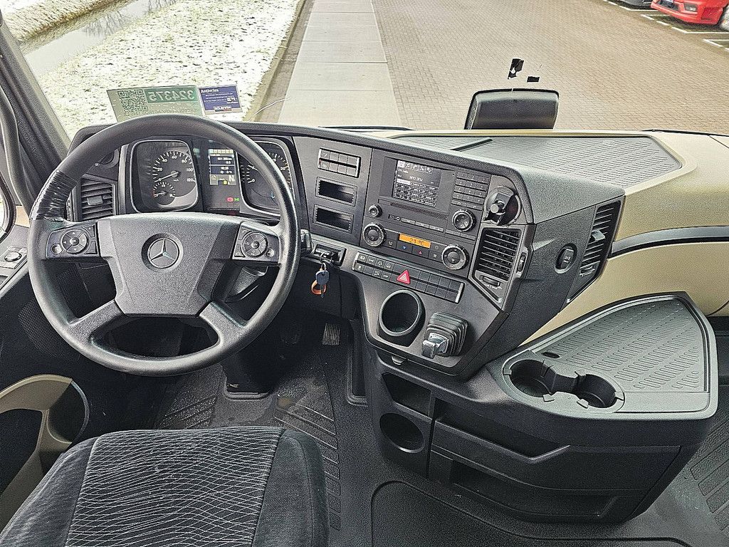 MERCEDES-BENZ ACTROS 1845 LS