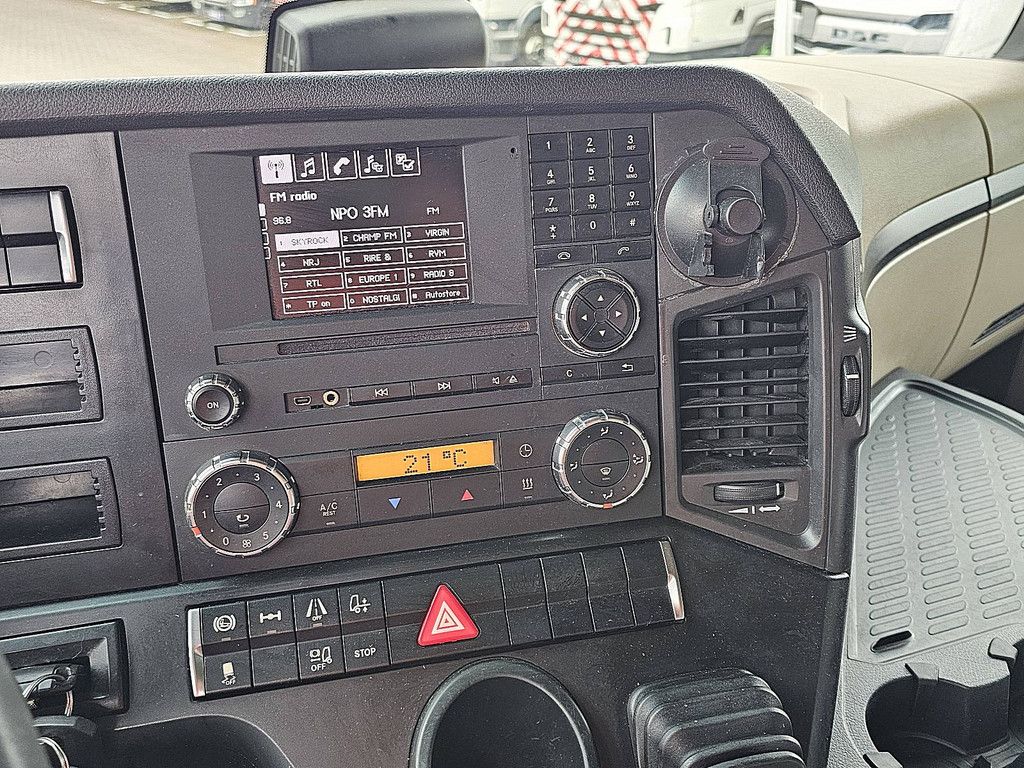 MERCEDES-BENZ ACTROS 1845 LS