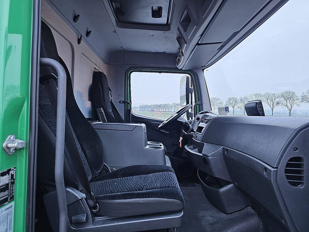 MERCEDES-BENZ ATEGO 1218 box 605 lift airco