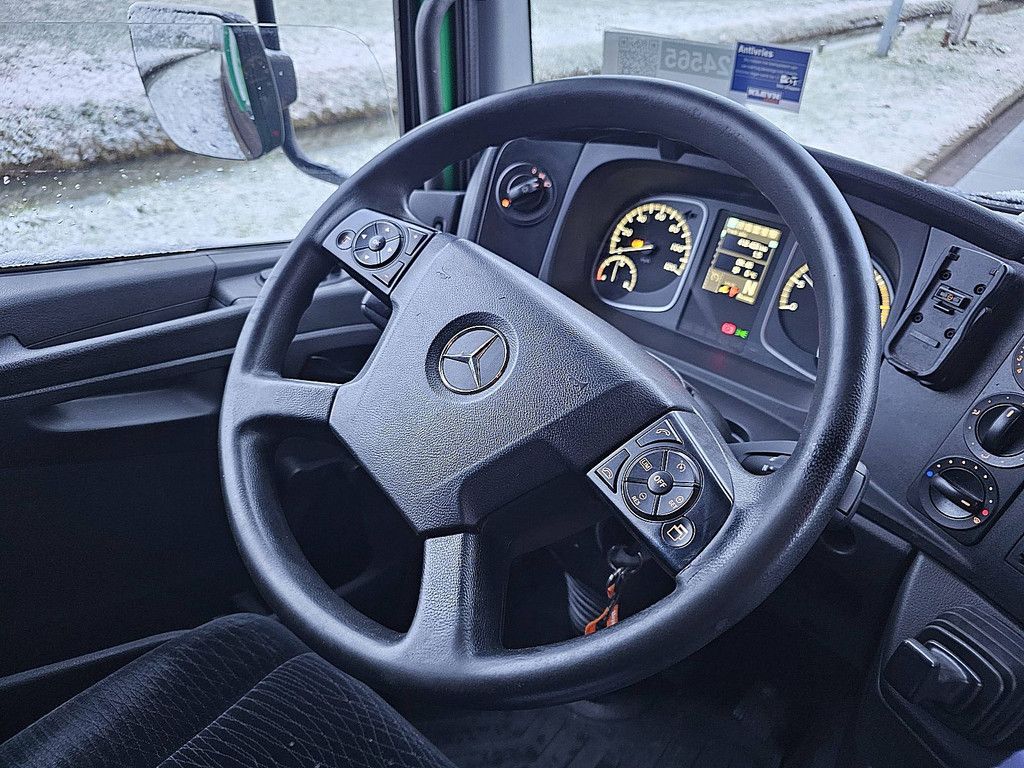 MERCEDES-BENZ ATEGO 1218 box 605 lift airco