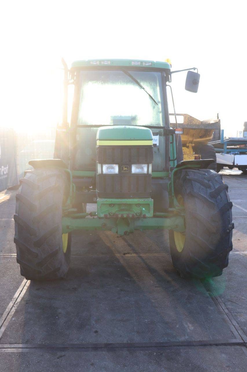 Traktor John Deere 6210 Diesel 67kW 2000