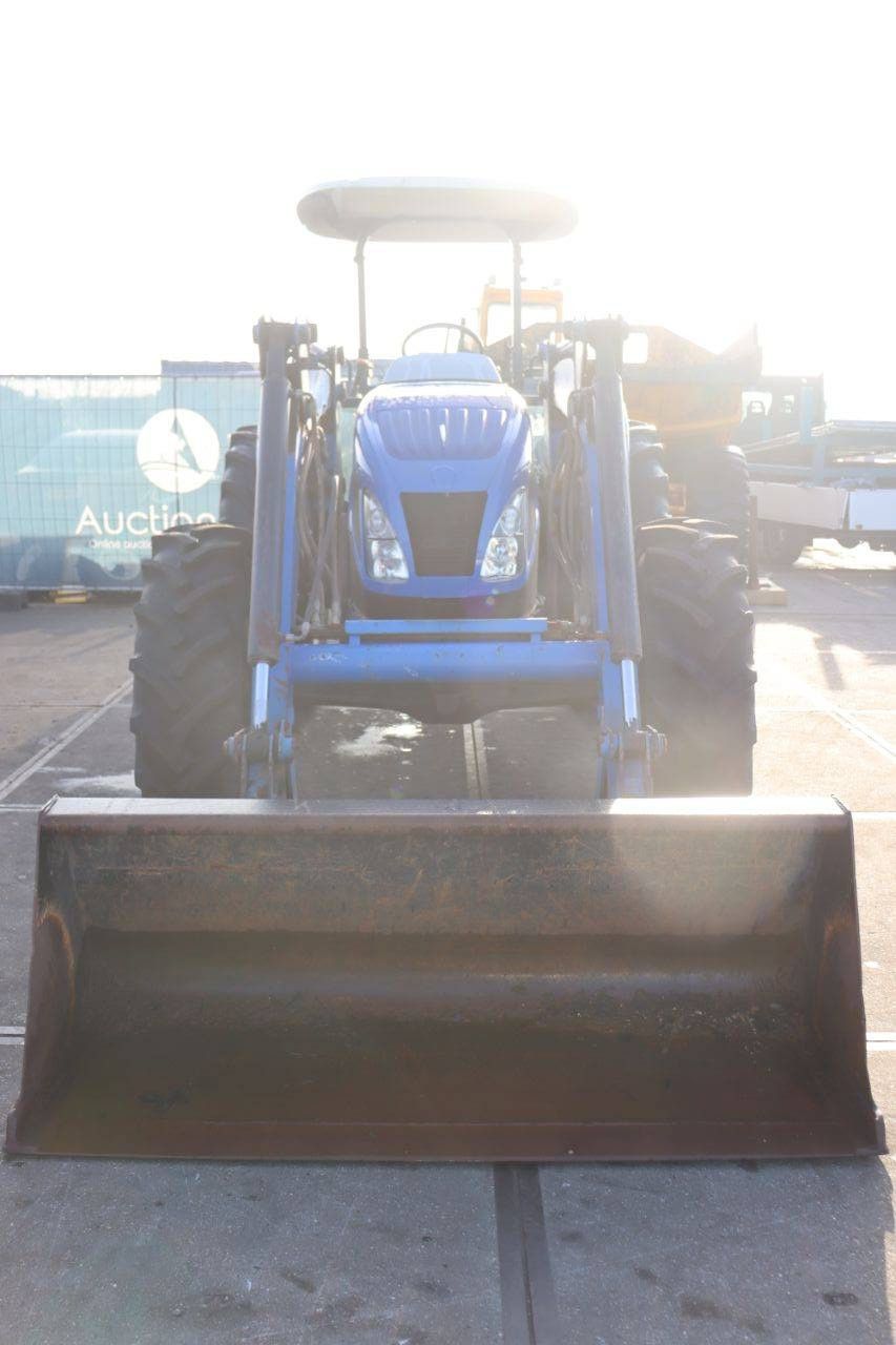 Traktor New Holland T5.100 4WD ROPS Diesel 73kW