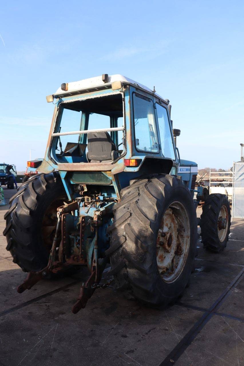 Traktor Ford 8700F Diesel 94kW