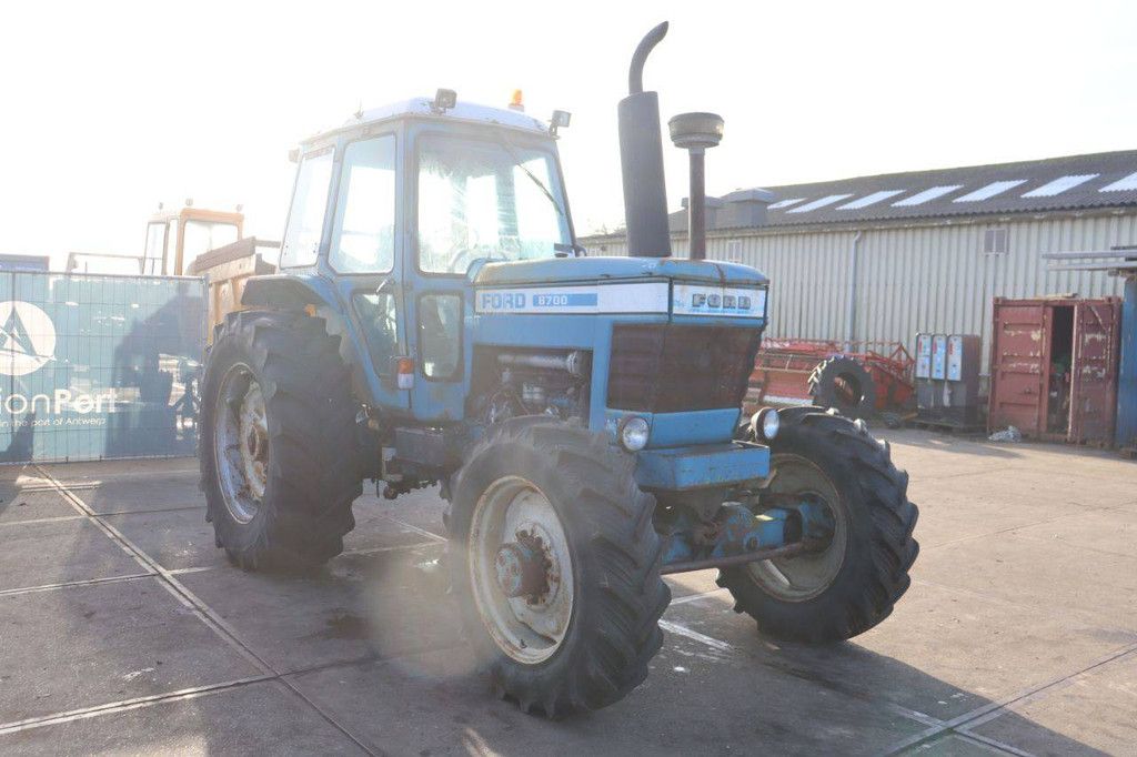 Traktor Ford 8700F Diesel 94kW