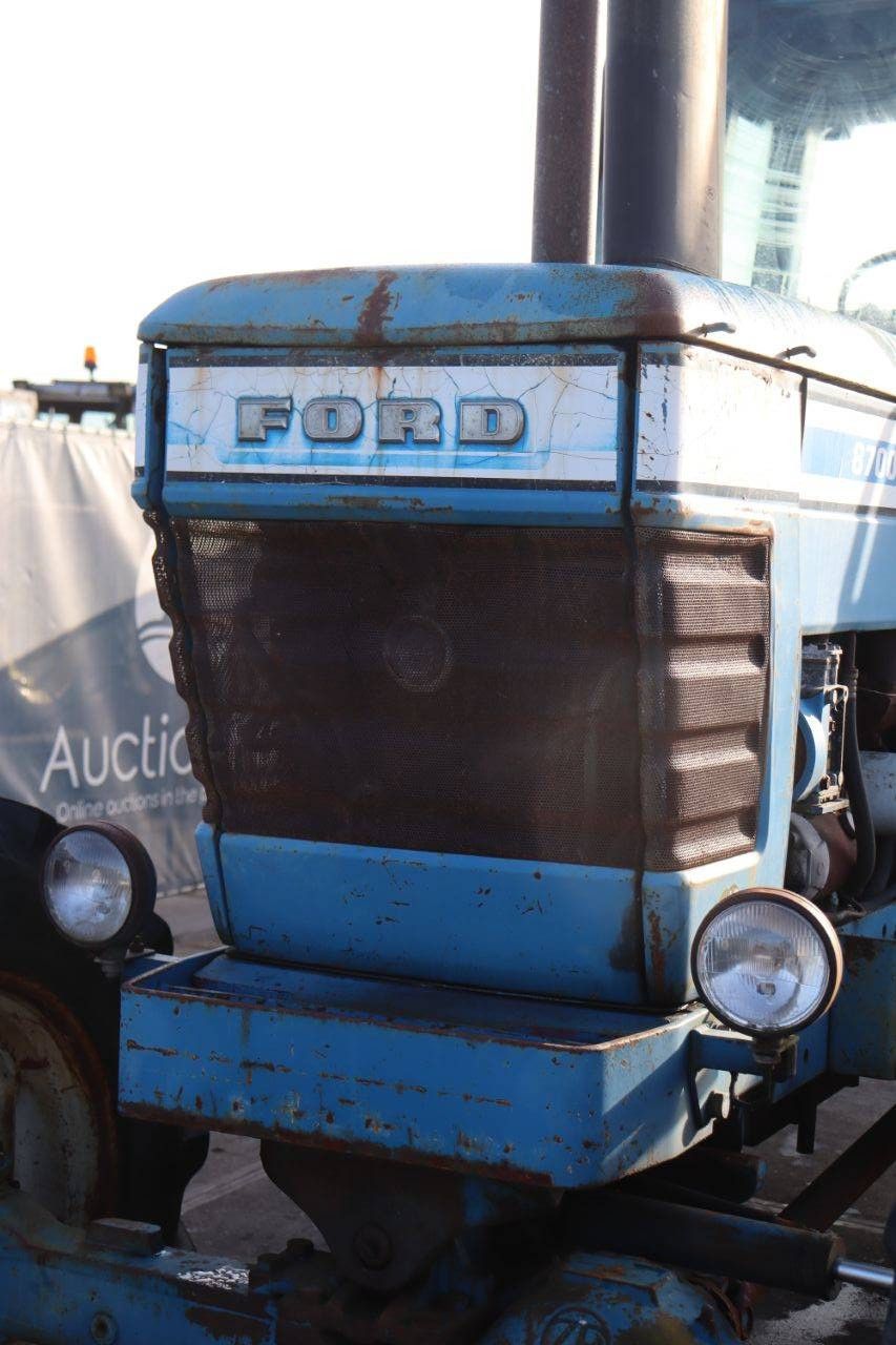 Traktor Ford 8700F Diesel 94kW