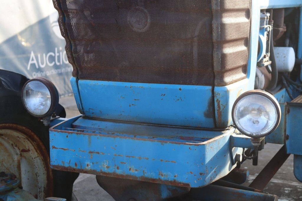 Traktor Ford 8700F Diesel 94kW