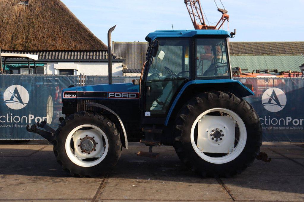 Traktor Ford 6640SL Diesel 64kW 1995