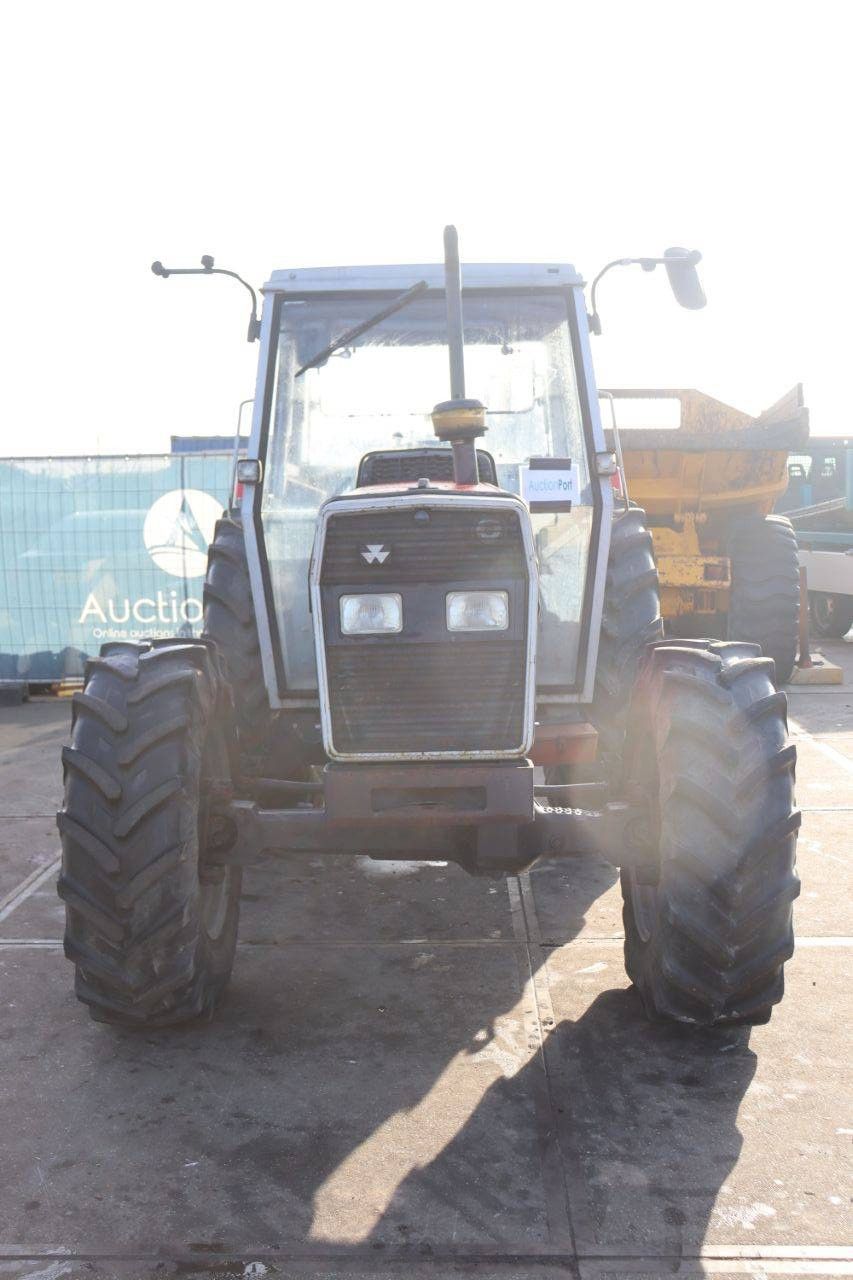 Traktor Massey Ferguson 390 Diesel 60kW (Marge)