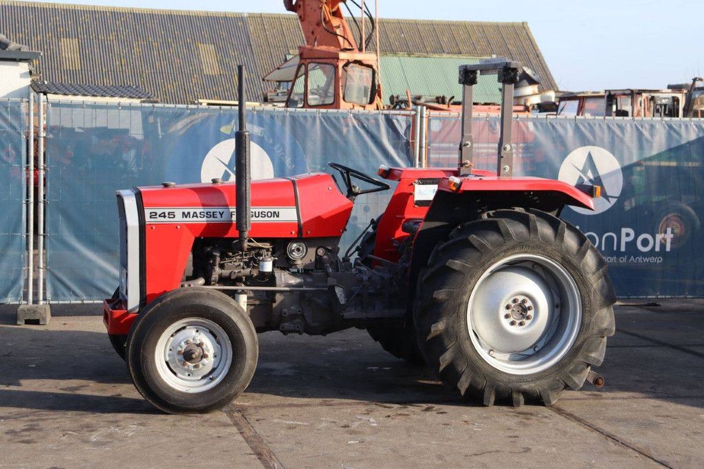 Mini-Traktor Massey Ferguson 245 Diesel 33kW 1978