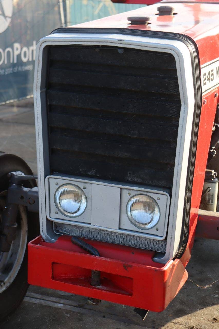 Mini-Traktor Massey Ferguson 245 Diesel 33kW 1978