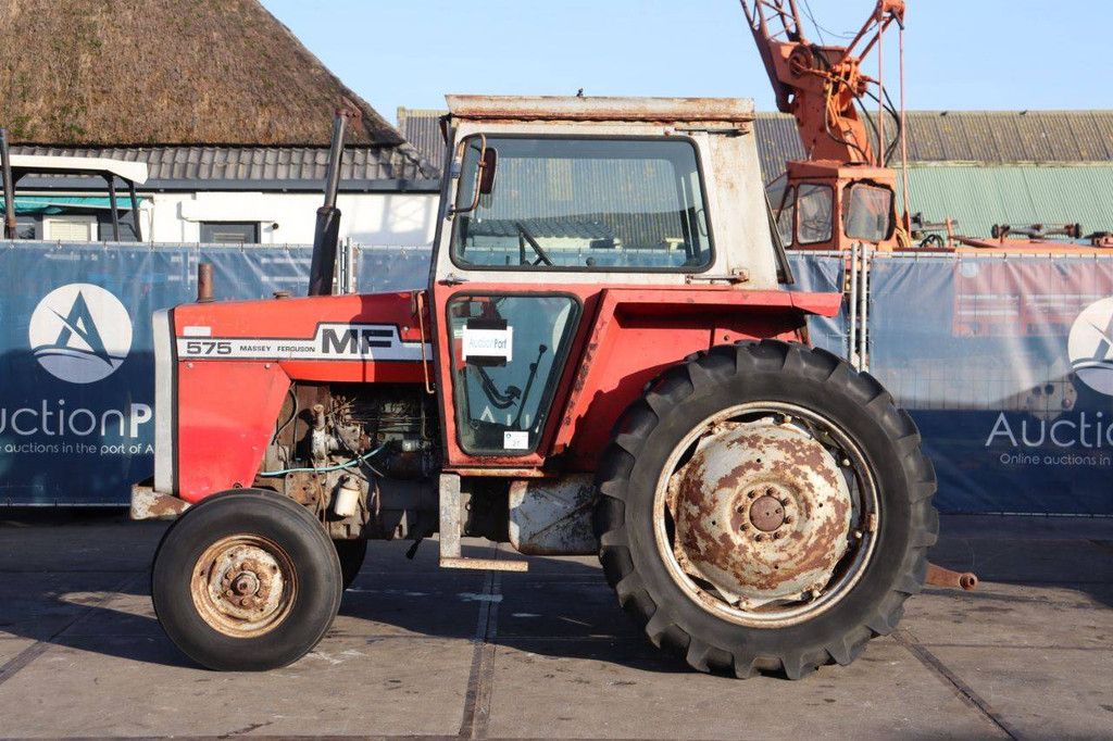Tractor Massey Ferguson 575 Diesel 49kW (Marge)