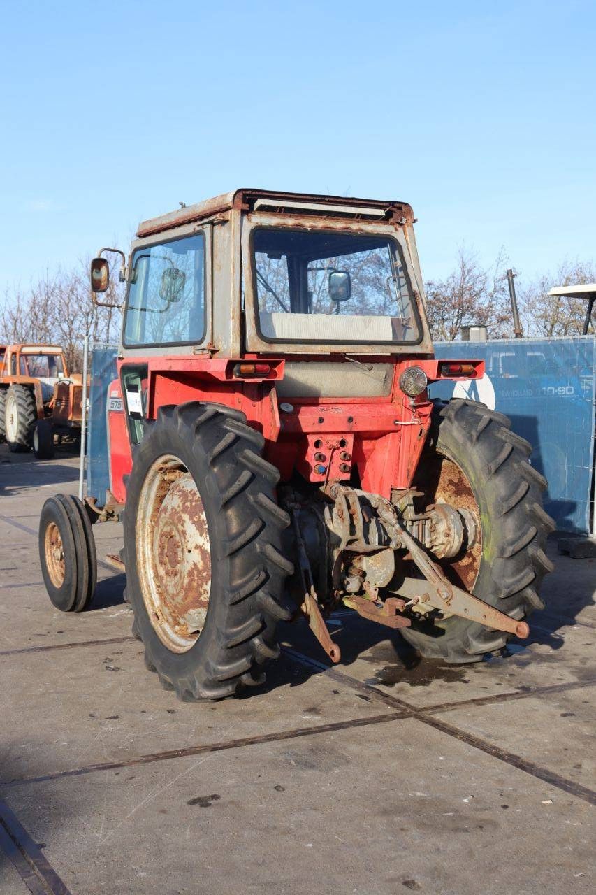 Tractor Massey Ferguson 575 Diesel 49kW (Marge)
