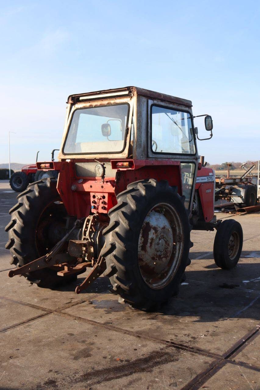 Tractor Massey Ferguson 575 Diesel 49kW (Marge)