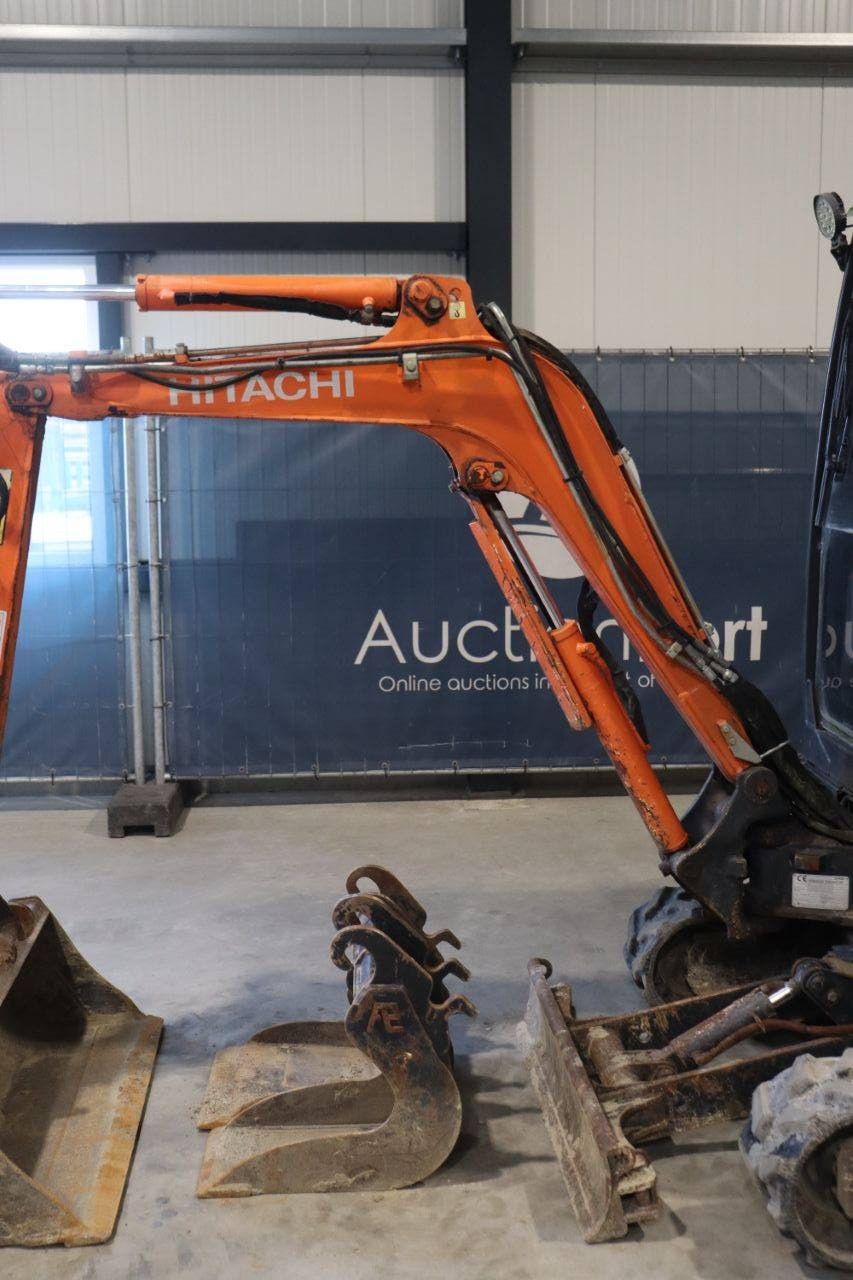 Minigraver Hitachi ZX18-3 CLR Diesel 10.7kW 2012