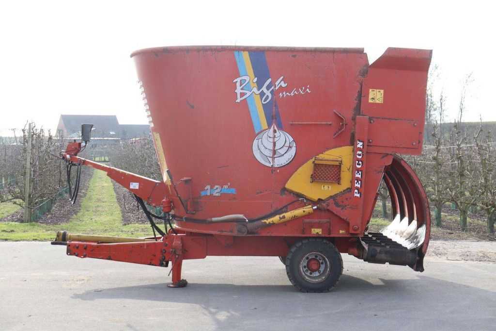 Feed mixer Peecon Biga Maxi 12m³ 1998