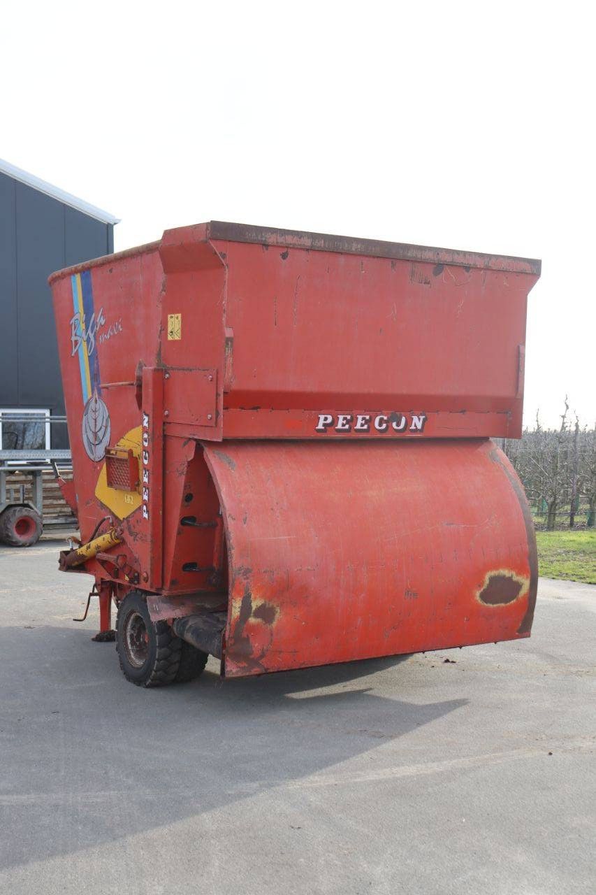 Feed mixer Peecon Biga Maxi 12m³ 1998