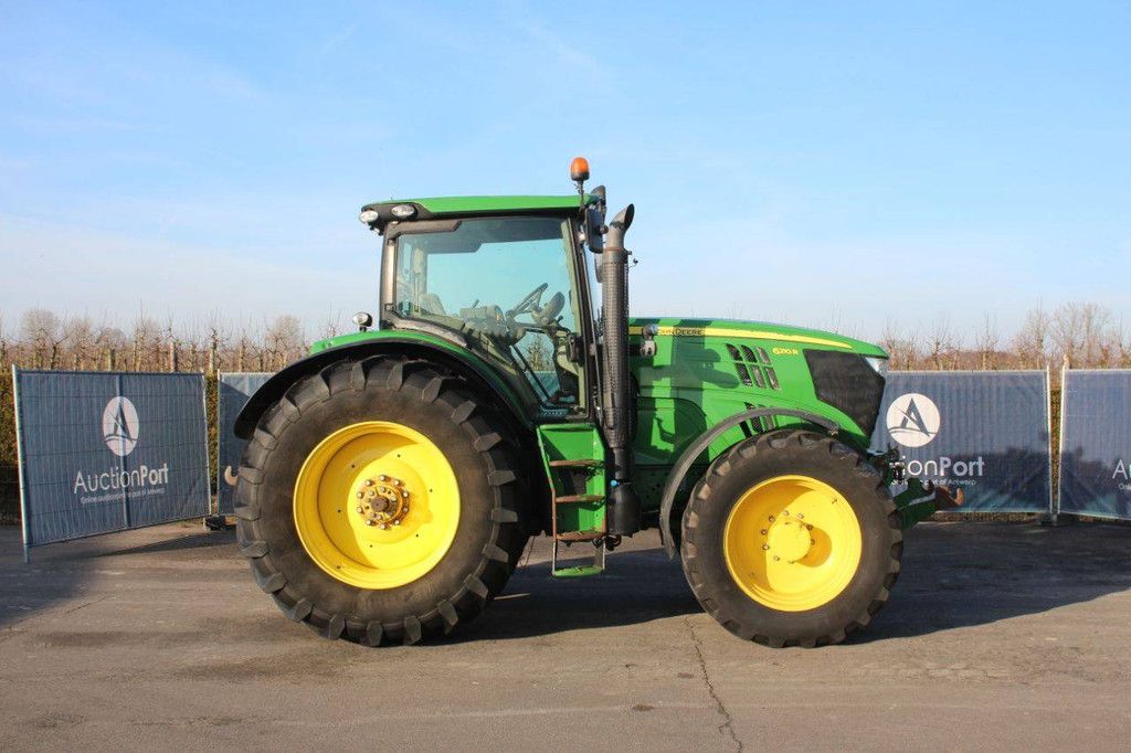 Tractor John Deere 6210R Diesel 2014