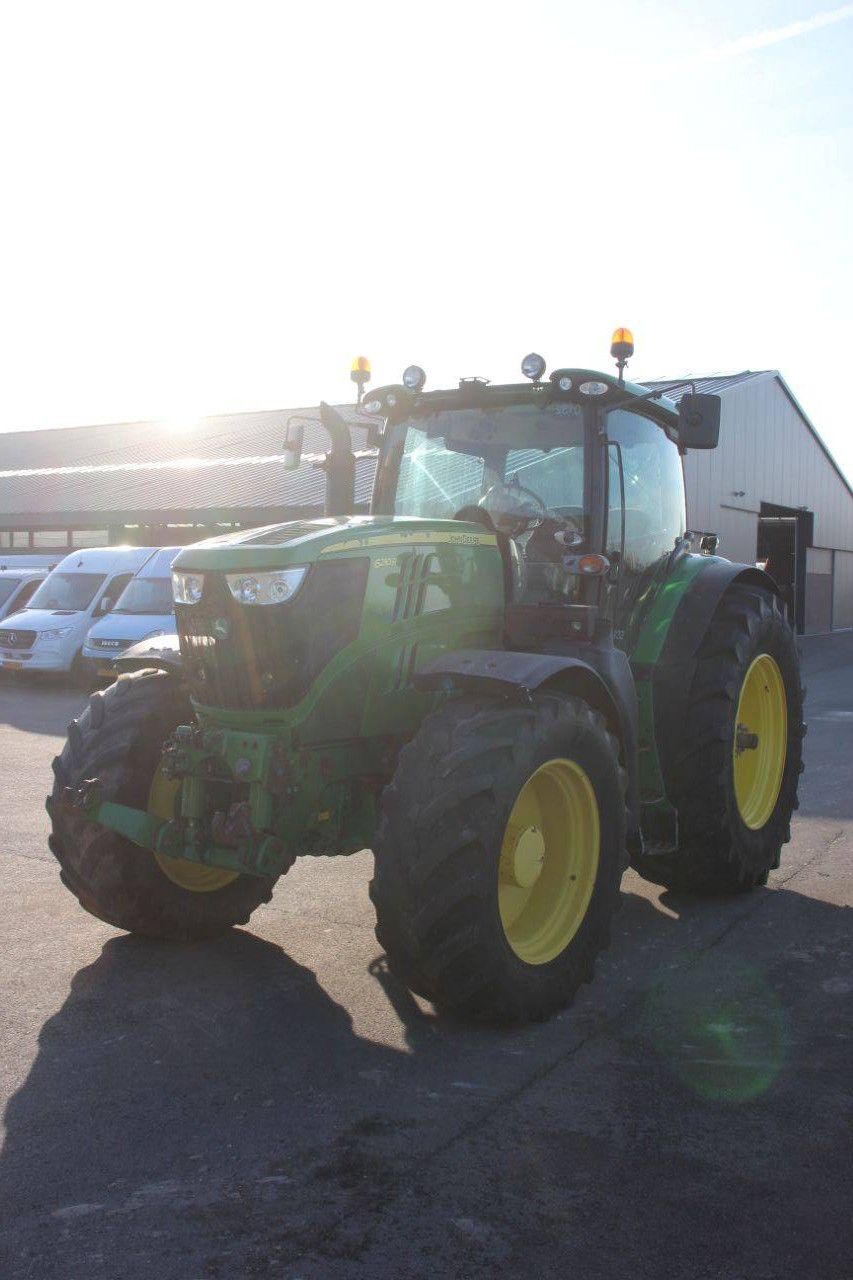 Tractor John Deere 6210R Diesel 2014